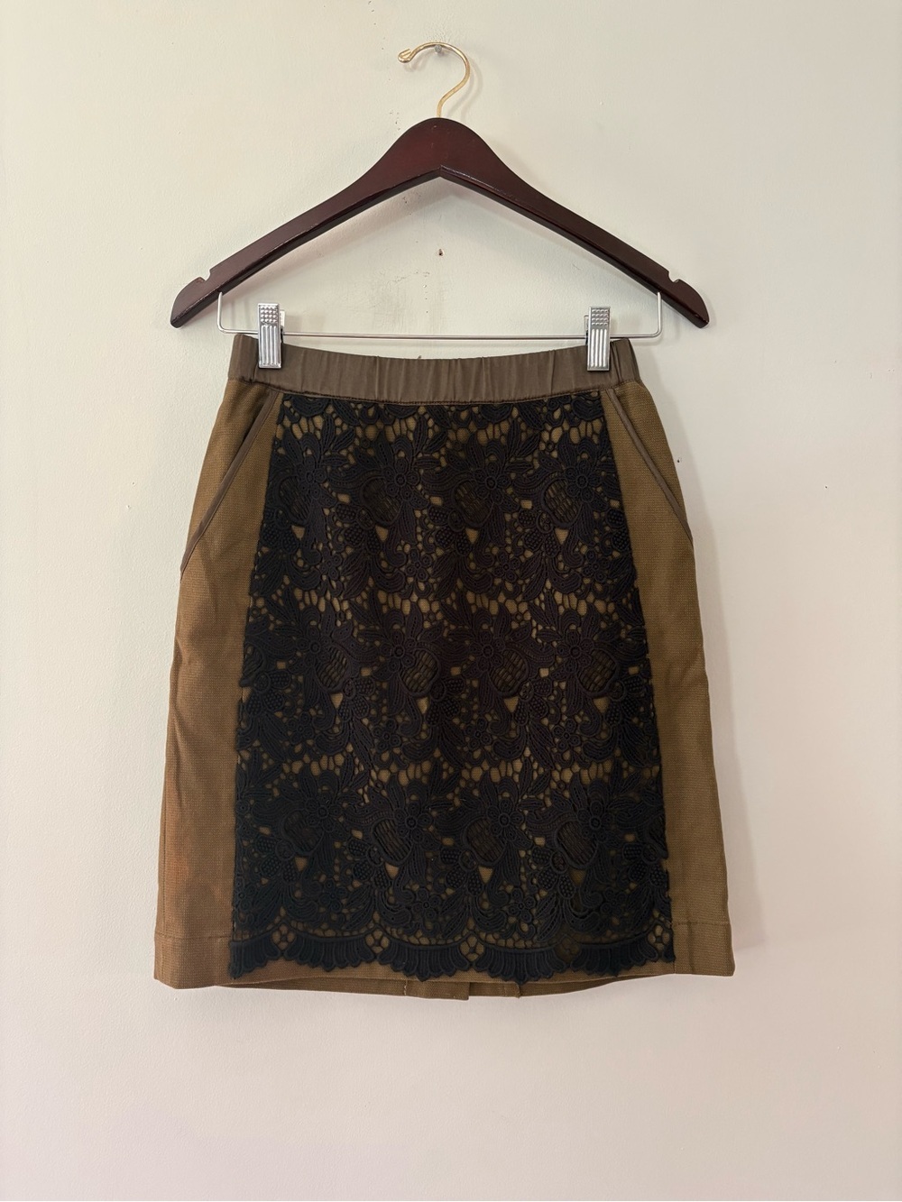 Maeve Rione Olive Green & Black Crochet Lace Front Mini Skirt Size 0